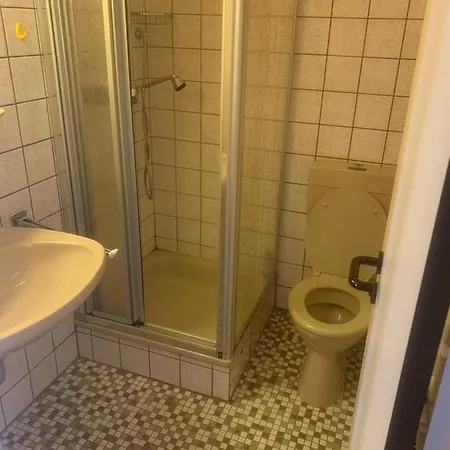 1 Bett In Ehemaligem Fuer Kurz Oder Lang